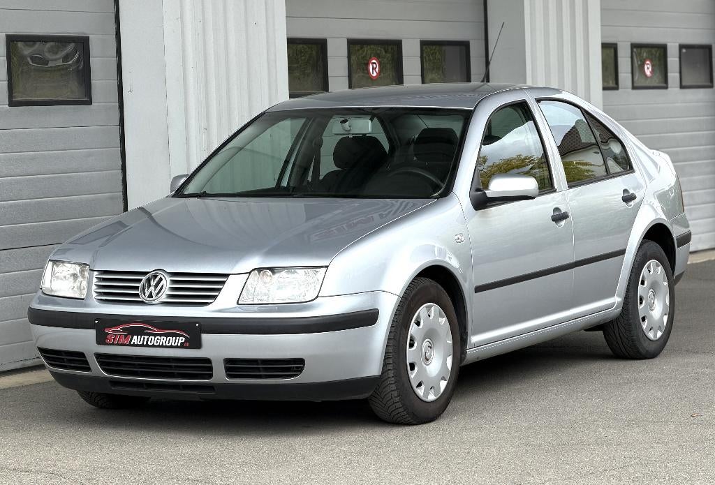 Volkswagen Bora 1.6/Benzine/Automaat/Cruise/Airco/124.185KM/, Auto's, Bora, 4 cilinders, 1595 cc, Bedrijf