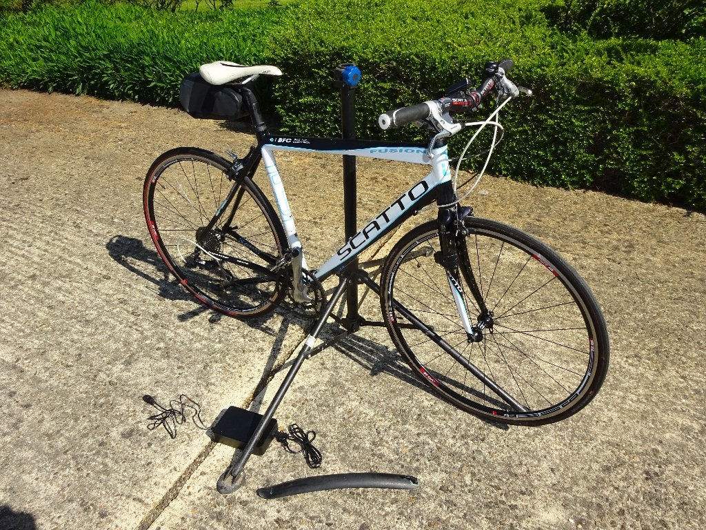 Koersfiets met elektrische ondersteuning, 28 inch, Gebruikt, Velgrem, 15 tot 20 versnellingen