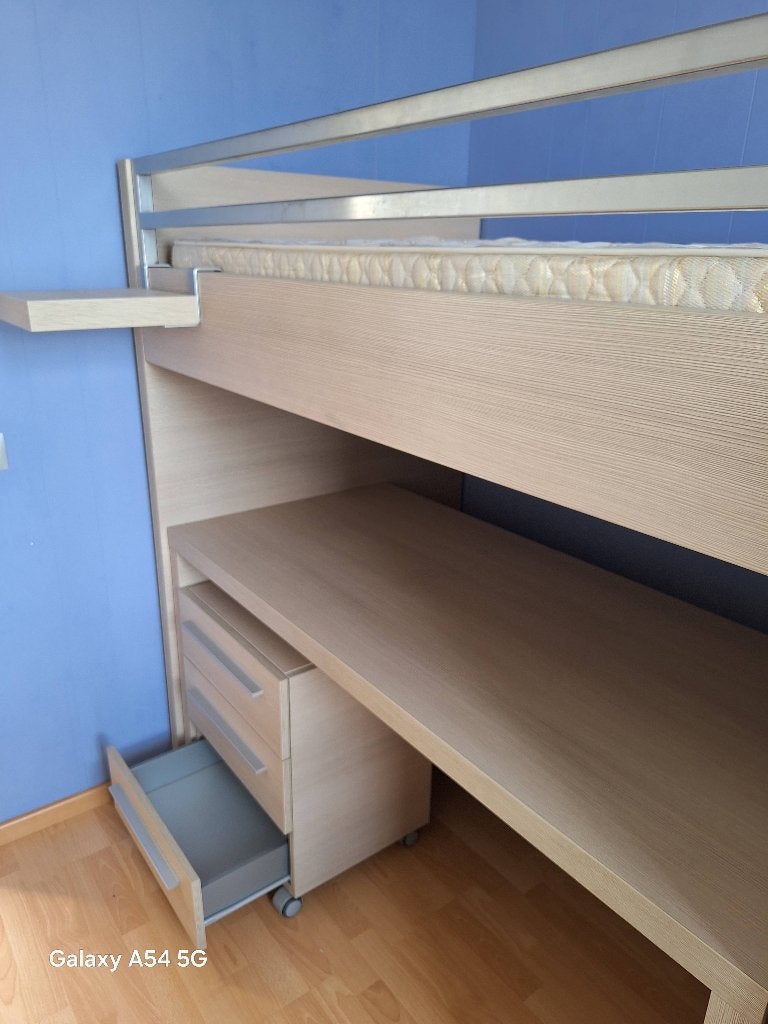 Stapelbed, Enlèvement, Utilisé