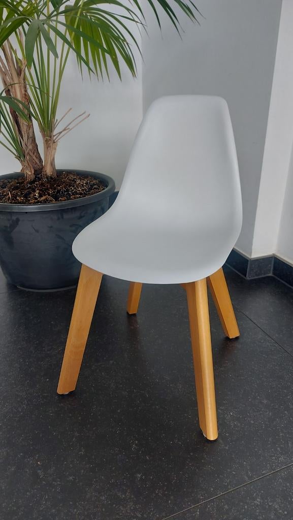 Houten kinderstoeltje, Kinderen en Baby's, Kinderkamer | Tafels en Stoelen, Ophalen