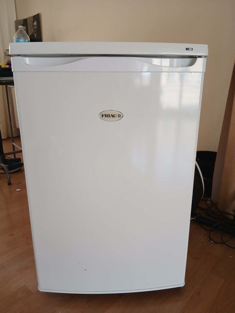 Diepvries tafelmodel FRIAC - in OPTIE, Elektronische apparatuur, Ophalen, Zo goed als nieuw, Vrijstaand, Vrieskast
