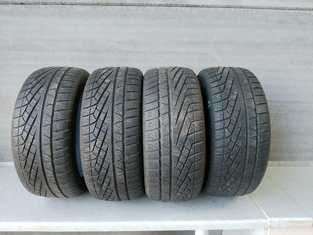 Autobanden - 4 pirelli "sottozero" winter - 225/45/17 (91H), Auto-onderdelen, Banden en Velgen, Ophalen, Gebruikt, 17 inch, Winterbanden