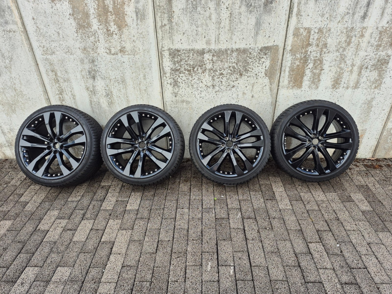 Set jantes 20" Jaguar F-type glossy black avec pneus hiver, Autos : Pièces & Accessoires, Pneus & Jantes, Pneus hiver, Pneu(s)