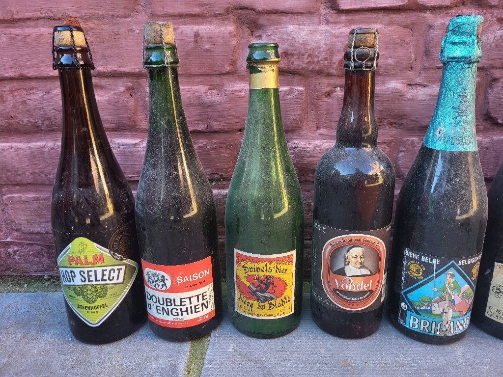oude bierflessen vol 1 liter, Verzamelen, Ophalen of Verzenden, Zo goed als nieuw, Flesje(s), Overige merken