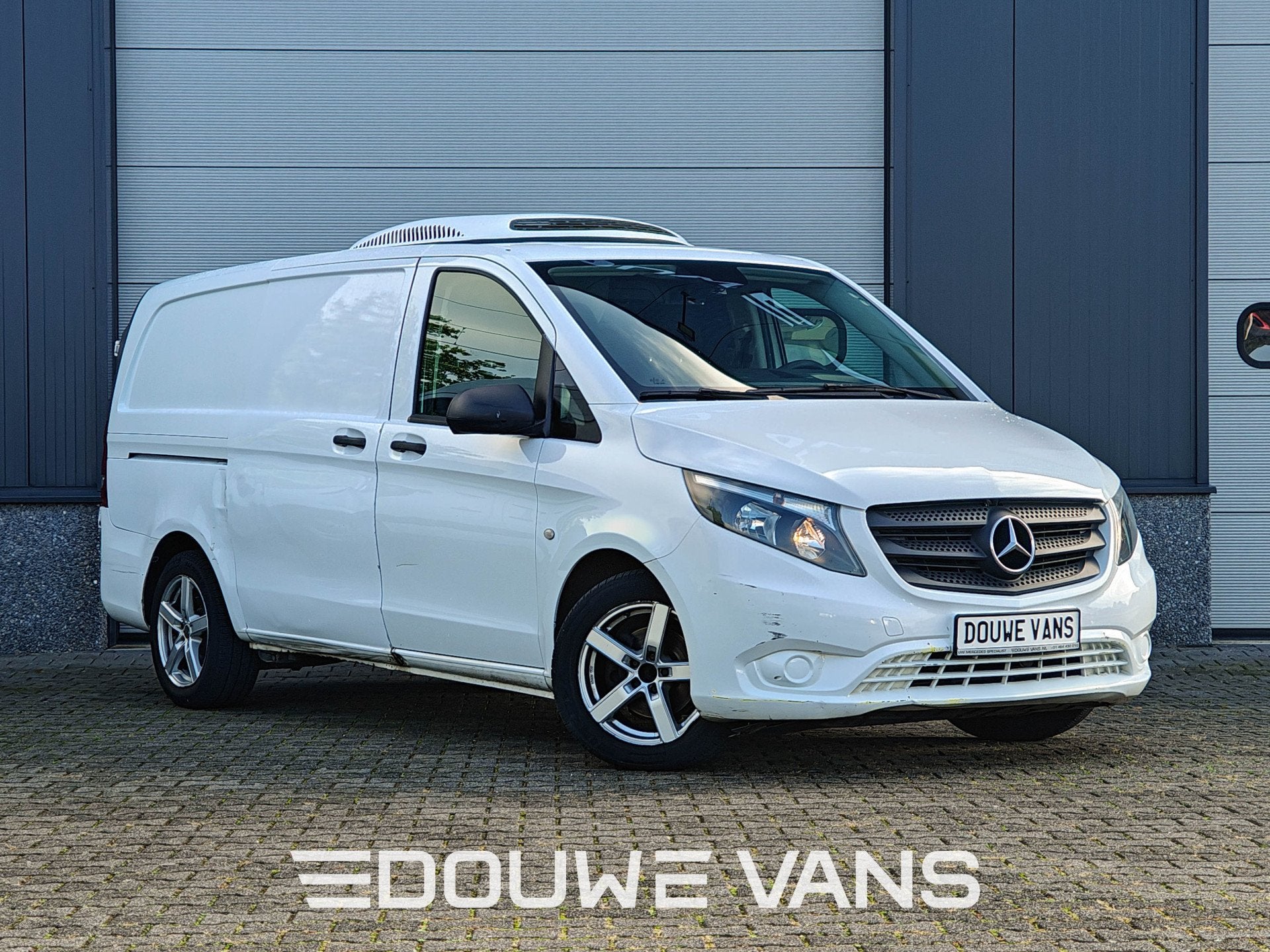 Mercedes-Benz Vito L2 114 Koel-vries wagen Dag &Nacht Camera, Autos, 100 kW, Euro 5, Achat, Volant multifonction