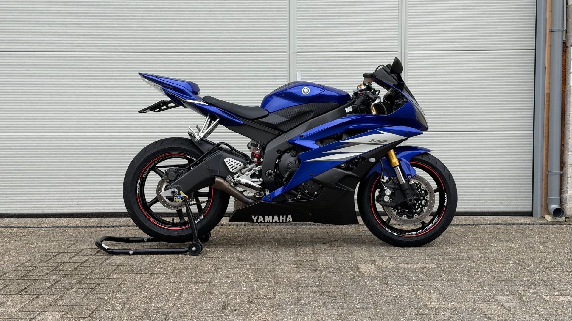 Yamaha YZF R6 (année de construction 2006), 600 cm³, Entreprise, Super Sport, 12 à 35 kW