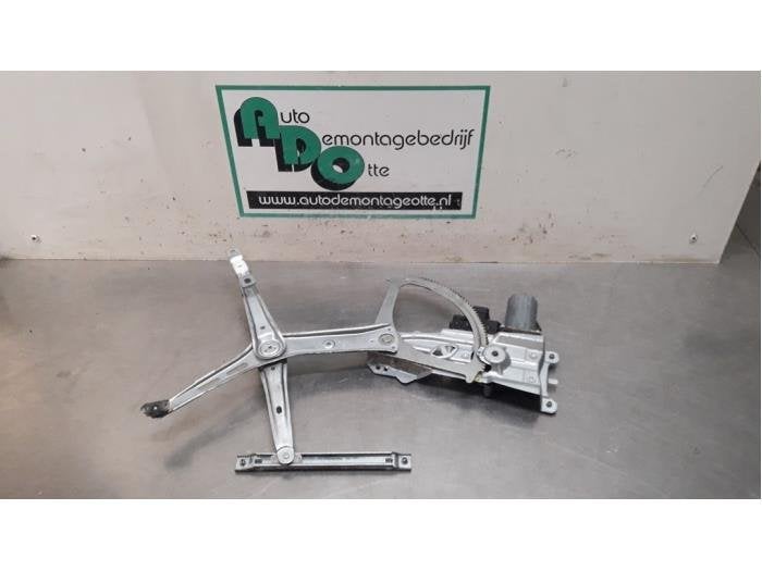 Mécanique vitre 4portes avant gauche d'un Opel Astra (Astra, -, Opel, 3 mois de garantie, Utilisé