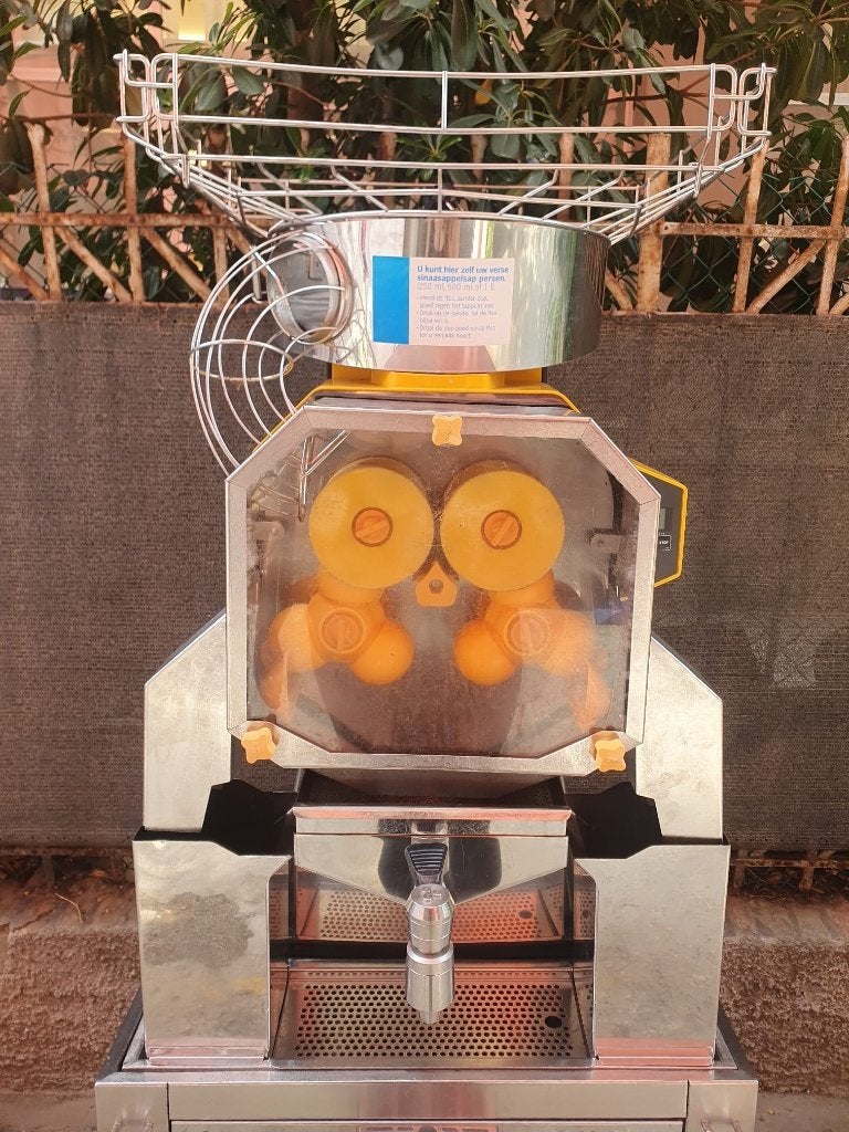 Presse-agrumes Zumex Speed Pro Self Service + meuble, Enlèvement ou Envoi, Utilisé, Autres types