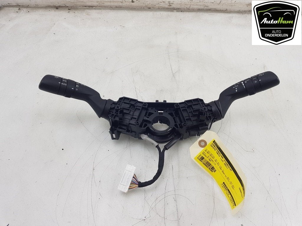 COMBINE COMMODO Toyota Yaris IV (P21 / PA1 / PH1), Kundenbetreuung@toyota.de, Toyota, Utilisé, Toyota-Allee 2
50858  Köln, DE