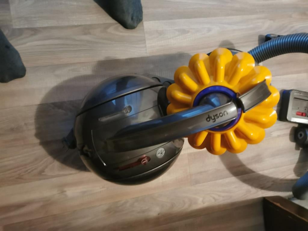 Aspirateur dyson, Enlèvement, Aspirateur