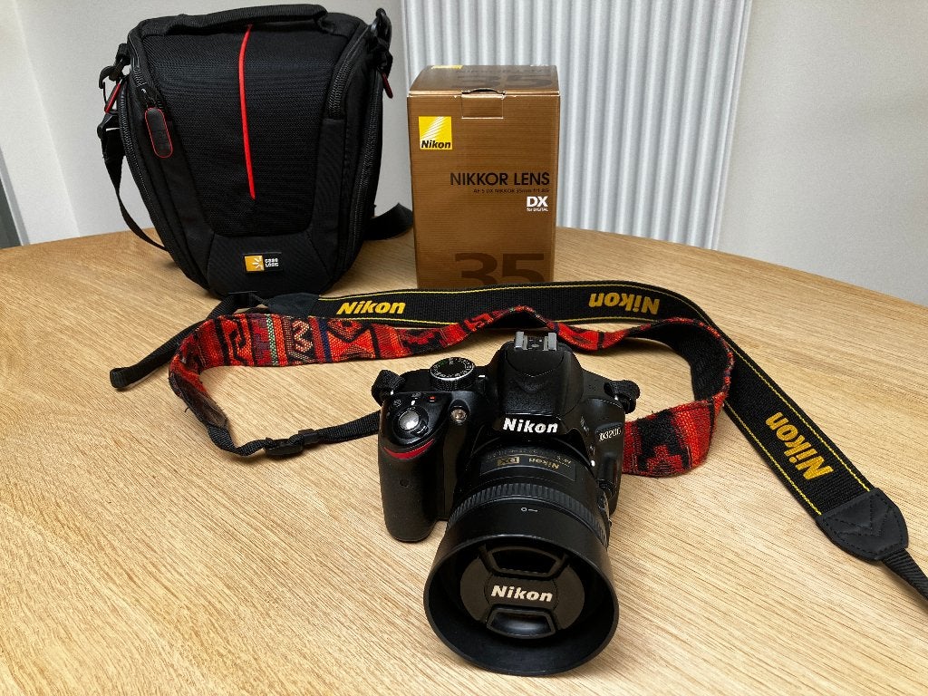 Nikon D3200 + lens 35mm AF-S DX f/1.8G (+ accessoires), Audio, Tv en Foto, Fotocamera's Digitaal, Ingebouwde flitser, Gebruikt