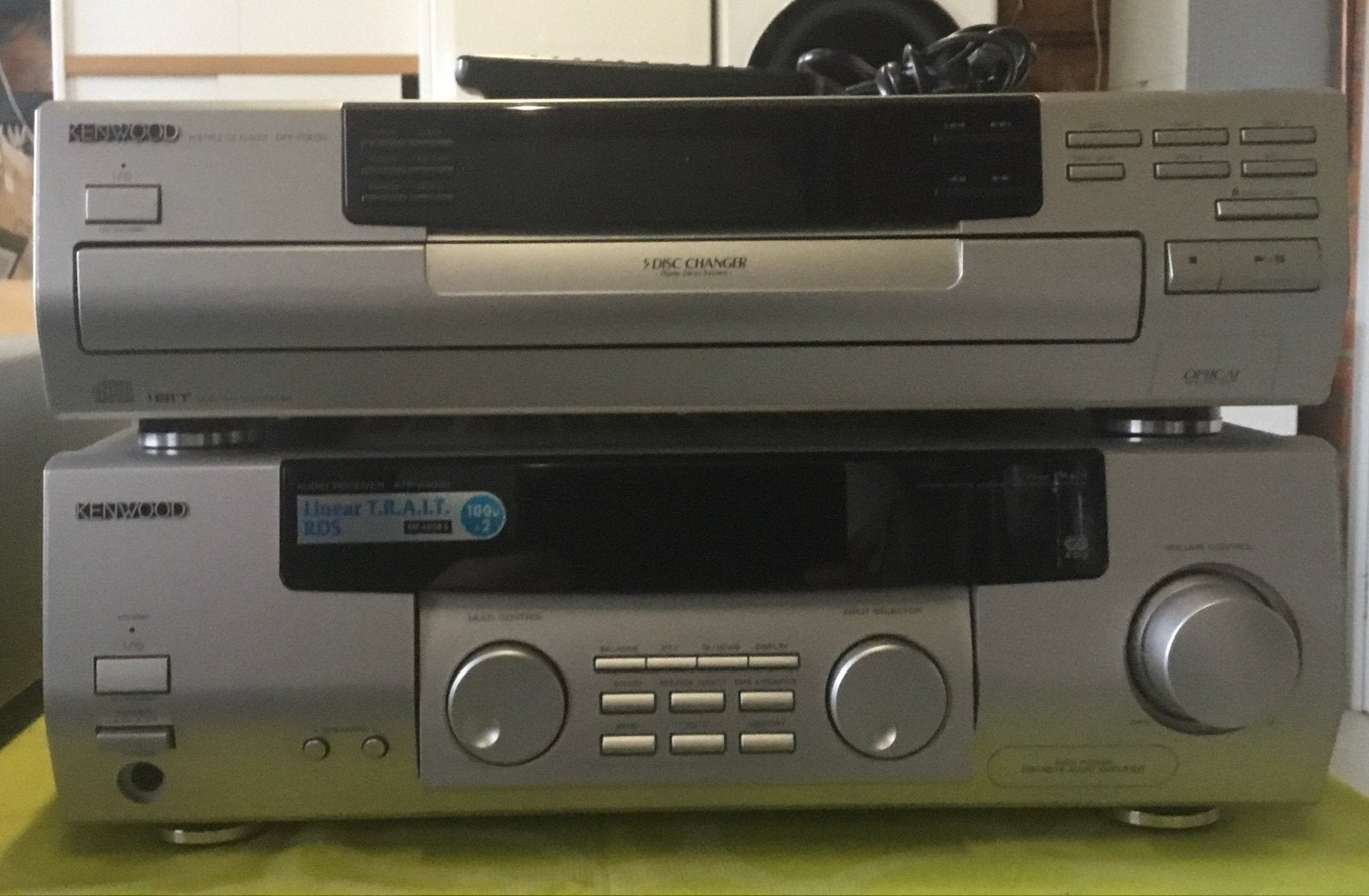 Kenwood 5 cd wisselaar en receiver, TV, Hi-fi & Vidéo, Enlèvement, Comme neuf