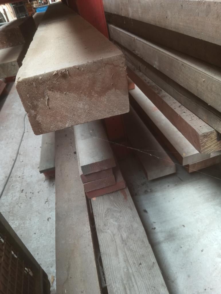 Meranti hout balken hardhout, Tuin en Terras, Palen, Balken en Planken, Ophalen, Zo goed als nieuw, Balken, Hardhout