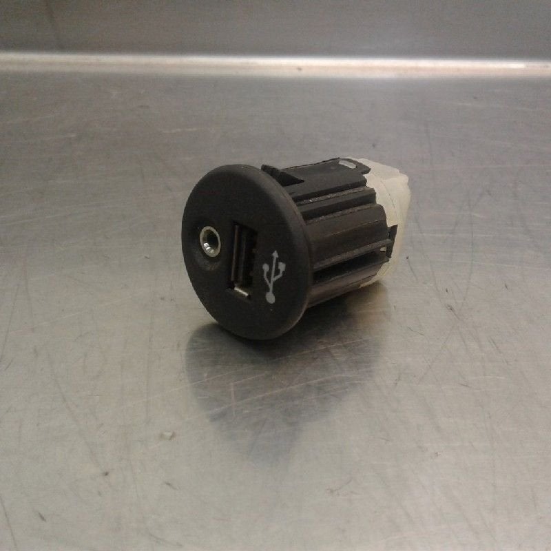 DIVERSEN Nissan Micra (K13) (01-2010/03-2017), Gebruikt, Nissan