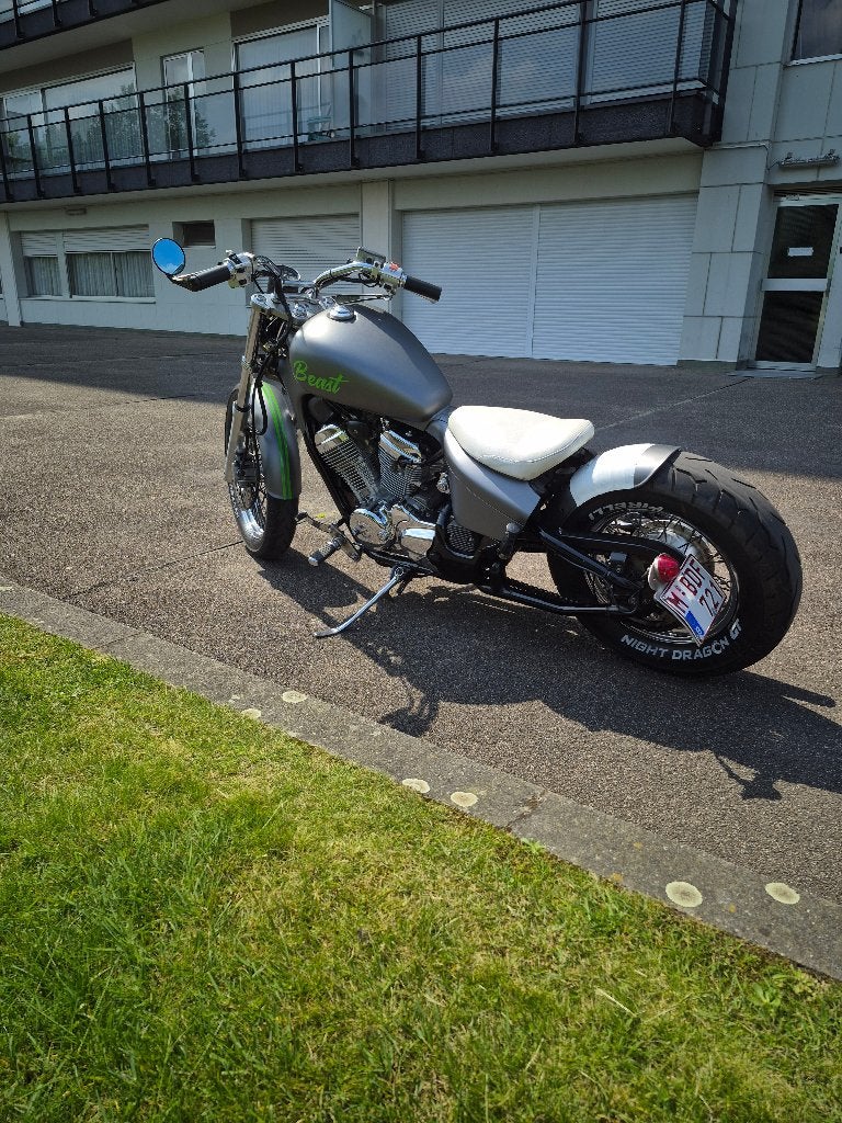 Motor honda shadow bobber 600cc, Immo, Garages & Places de parking