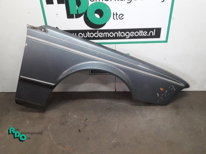 Scherm rechts-voor van een BMW 5-Serie (5-Serie 81-) (ONBEKE, Gebruikt, -, -, Ophalen of Verzenden