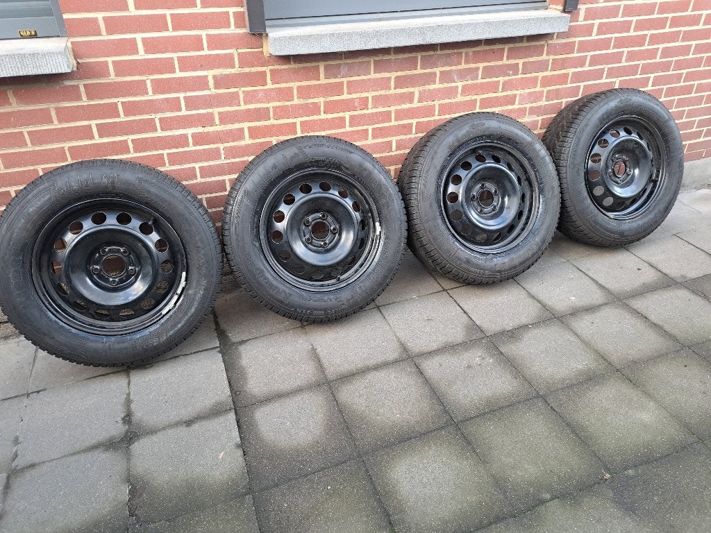 Kit Hiver Peugeot, Citroen, Opel (5x108) - 215/65 R16 102H, Autos : Pièces & Accessoires, Pneus et Jantes, 16 pouces, Véhicule de tourisme