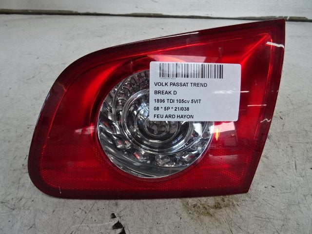 PANNEAU ARRIÈRE DROIT AVEC LAMPE Passat Variant (3C5), Utilisé, Volkswagen