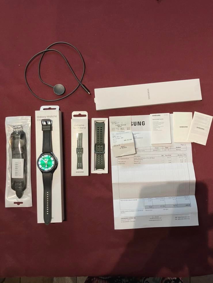 Samsung Galaxy Watch 6 Classic 46mm + 2 polsbanden, Handtassen en Accessoires, Smartwatches, Ophalen, Zo goed als nieuw