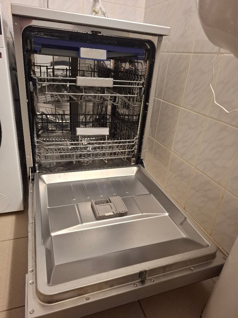 vaatwasmachine, Ophalen, Energieklasse A of zuiniger, 60 cm of meer, Zo goed als nieuw