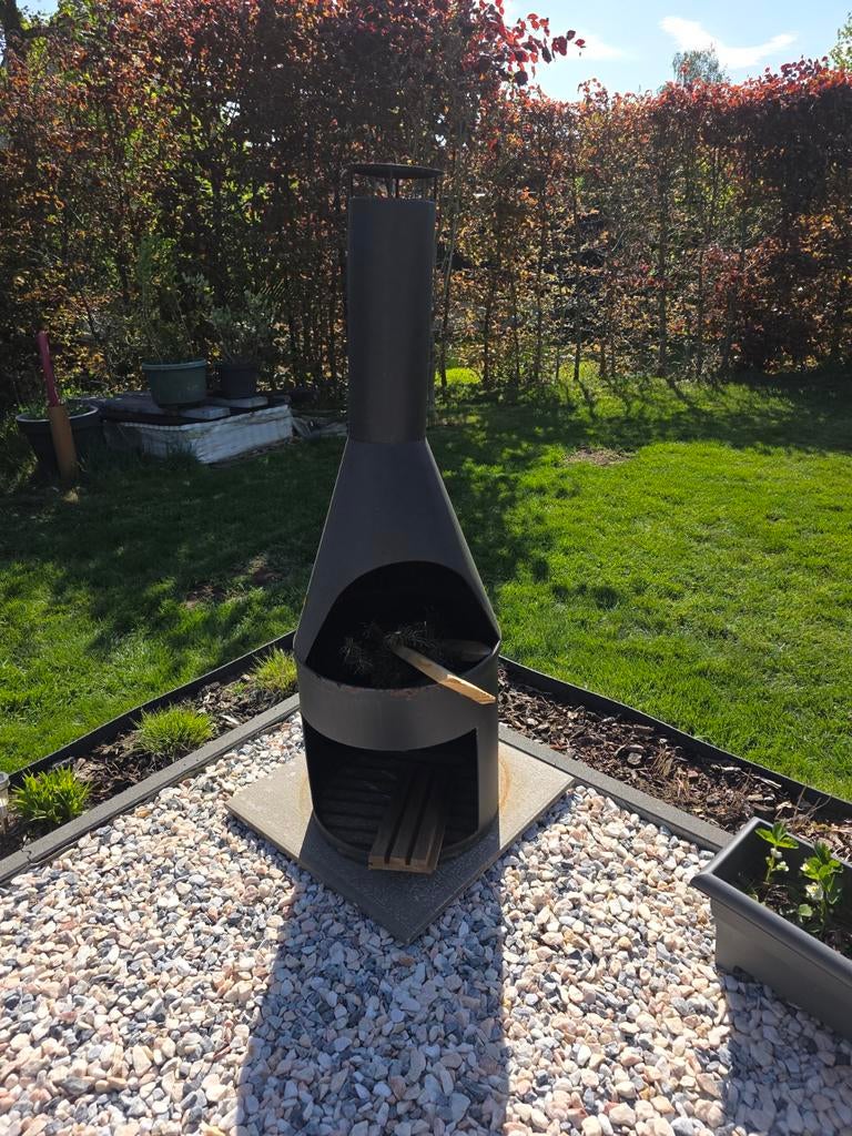Buiten  kachel, Tuin en Terras, Ophalen, Gebruikt