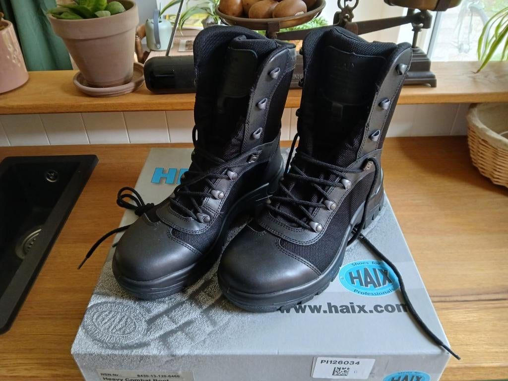 Botte Haix Jungle taille 43, Collections, Enlèvement ou Envoi, Armée de terre