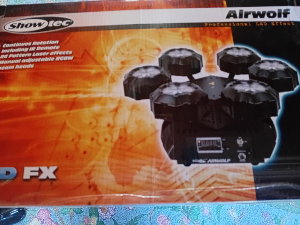 Airwolf Showtec, Muziek en Instrumenten, Ophalen of Verzenden, Zo goed als nieuw, Laser, Kleur