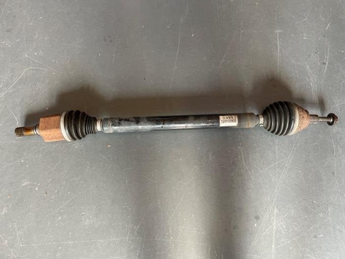 Arbre de transmission avant droit d'un Volkswagen Golf, Volkswagen, -, 3 mois de garantie, Utilisé