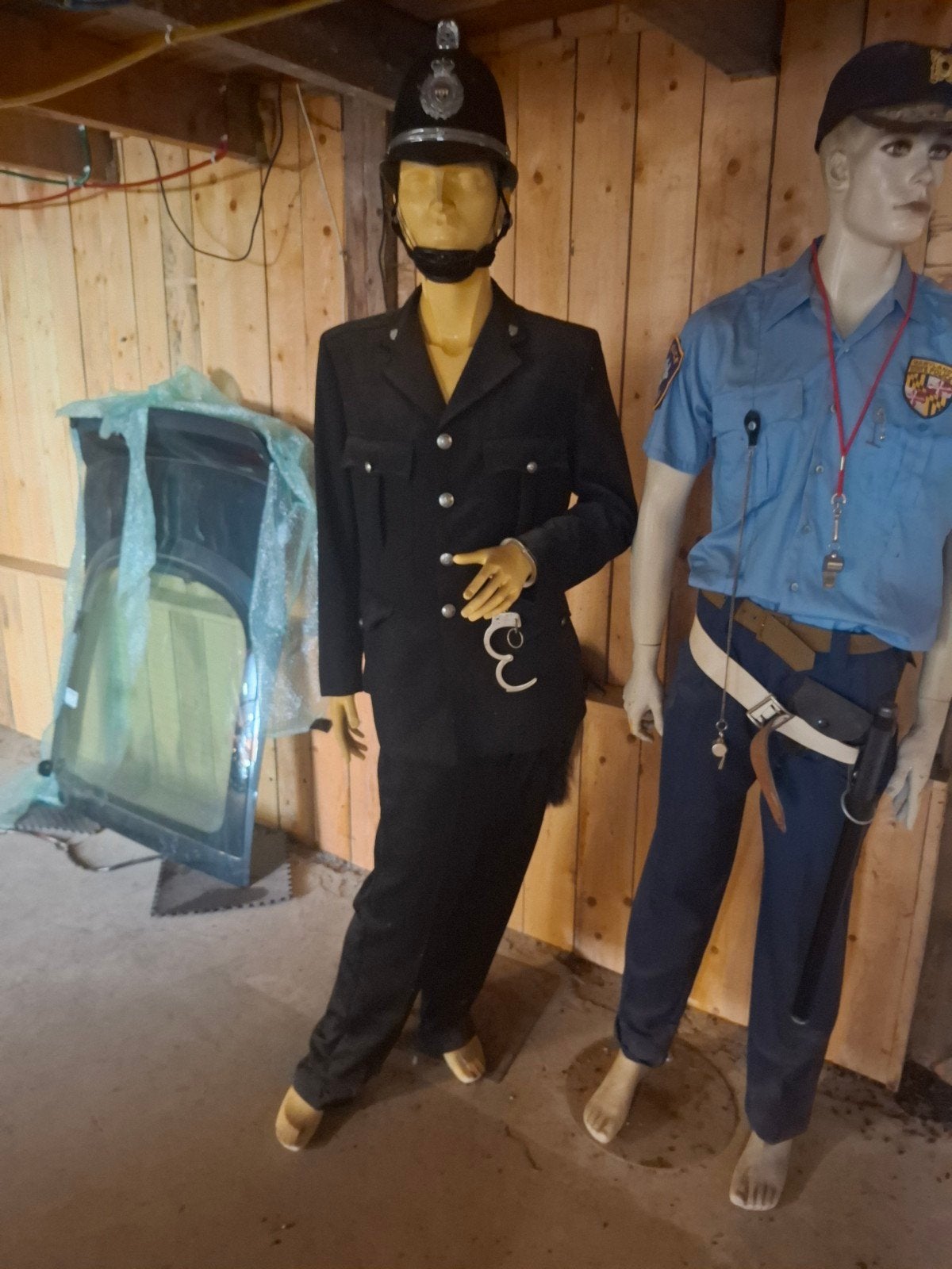 Engelse bobby pak compleet, Motoren, Kleding | Motorkleding, Ophalen