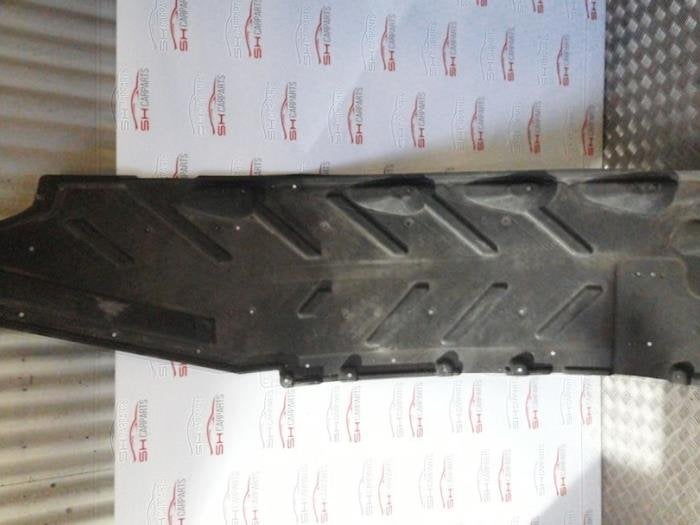 Plaque de protection sol d'un Mercedes B-Klasse, 3 mois de garantie, Utilisé, -, -