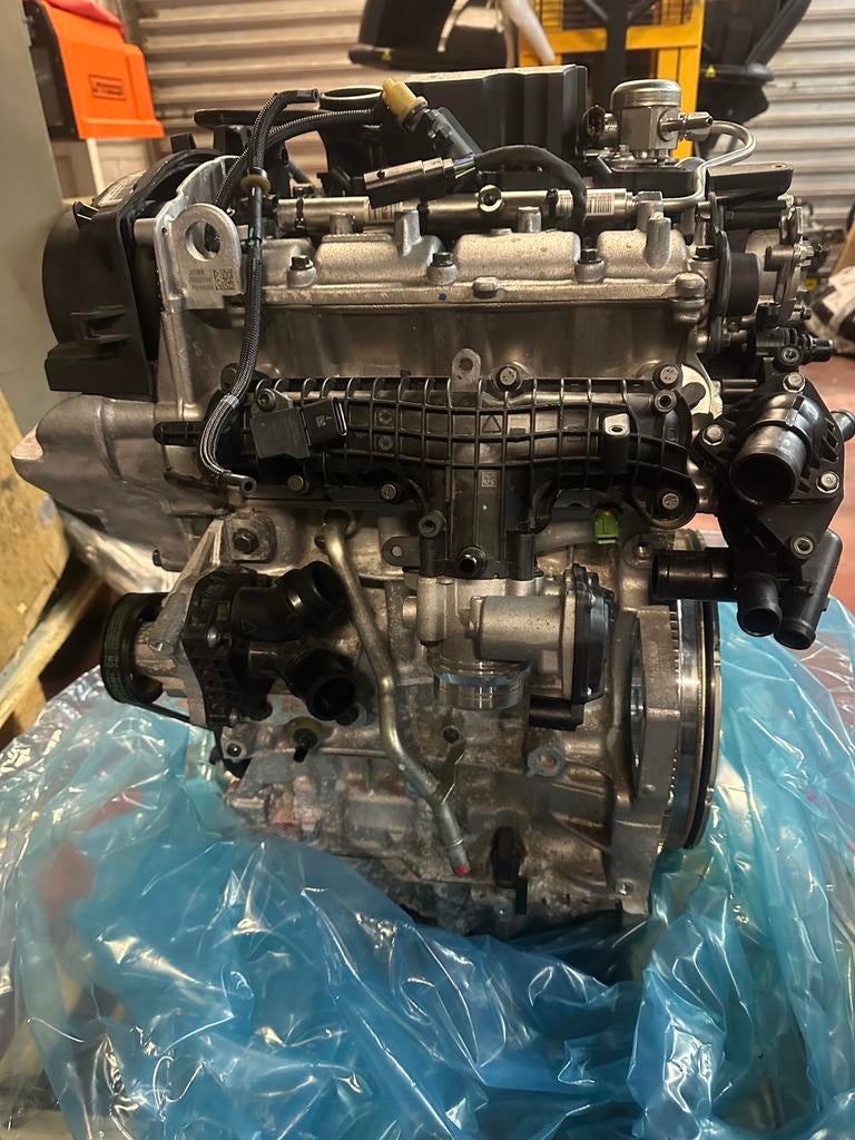 Lynk & Co 01 motor incl turbo, Auto-onderdelen, Ophalen, Gebruikt, Volvo