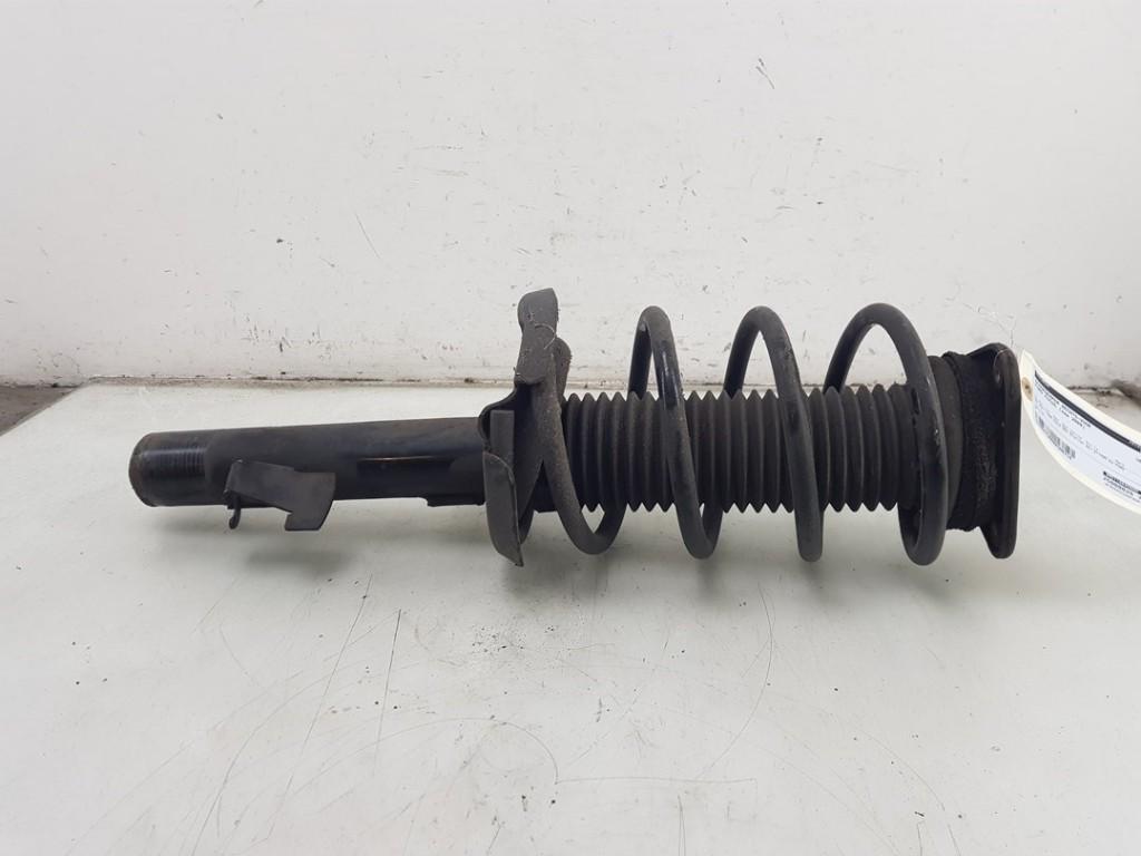 SCHOKBREKER RECHTS VOOR Ford Focus 2 Wagon (01-2004/09-2012), Auto-onderdelen, Gebruikt, Henry-Ford-Straße  1
50735  Köln, DE