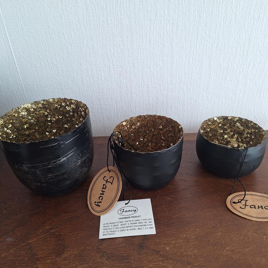 Lot 3 nieuwe Fancy handmade karsenhouders in 1 koop, Envoi