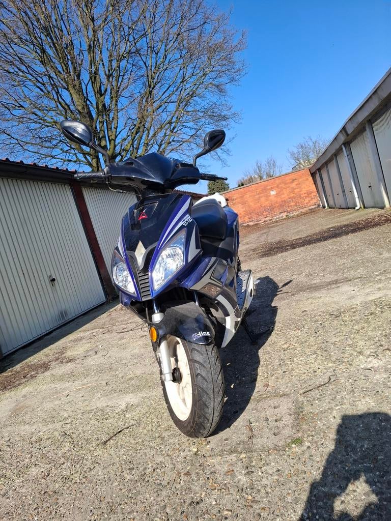 Brommer Turbho TT, Blauw, B-klasse 50 cc, Fietsen en Brommers, Scooters | Yamaha, Ophalen, Tweetakt, Gebruikt, Overige modellen