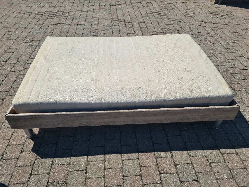 2-persoonsbed 140cm, ideaal voor op kot., Huis en Inrichting, Slaapkamer | Bedden, Ophalen, Bruin, Tweepersoons, 140 cm