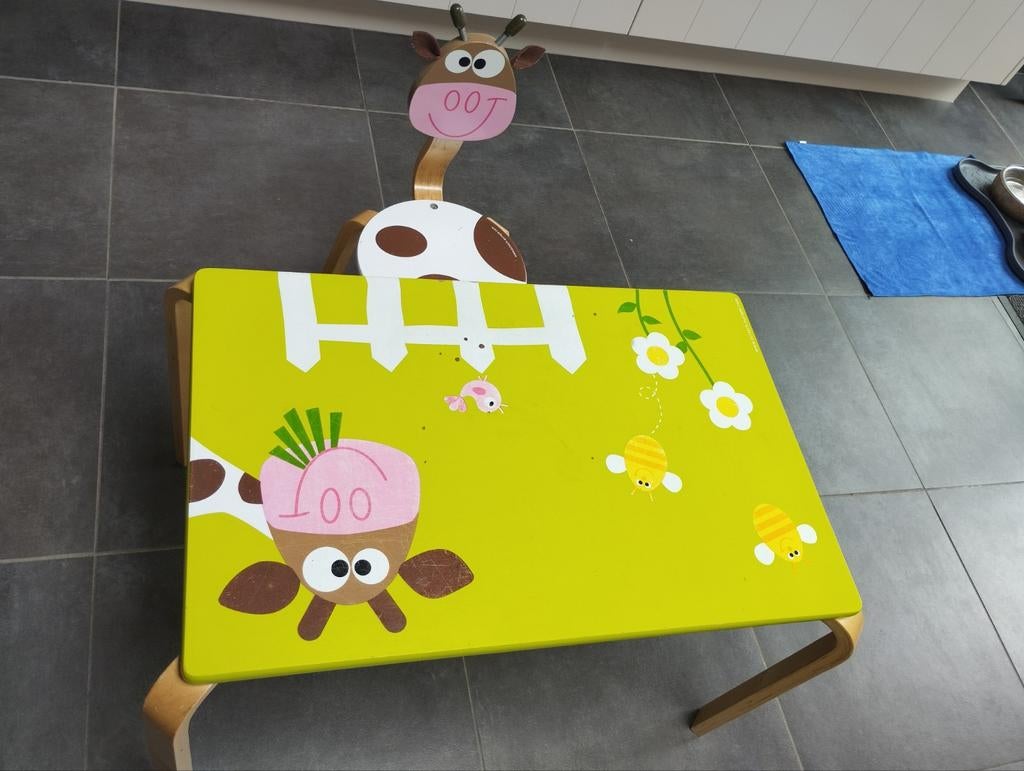 Kindertafel en stoel, Ophalen