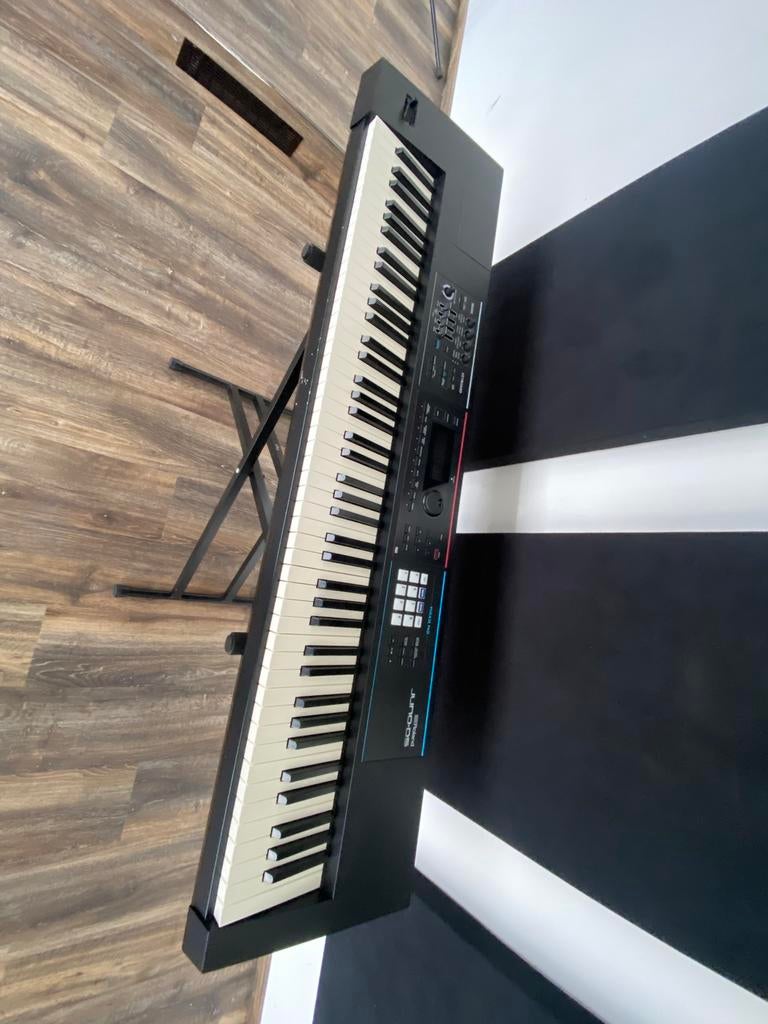 Roland Juno keyboard, Musique & Instruments, Enlèvement, Comme neuf, Roland