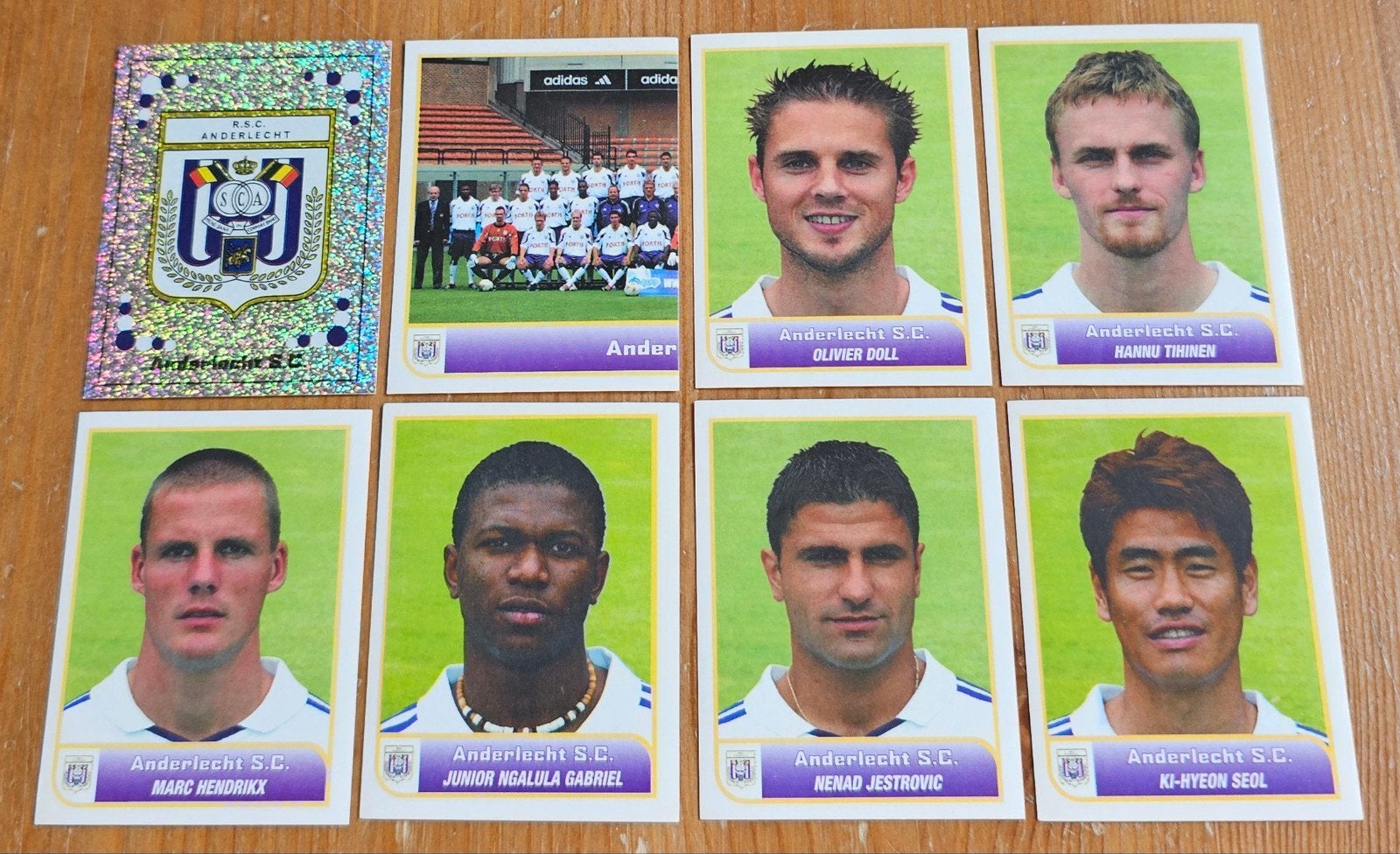 Panini Football 2004 8 SC Anderlecht Stickers Voetbal!, Ophalen of Verzenden, Zo goed als nieuw, Meerdere stickers