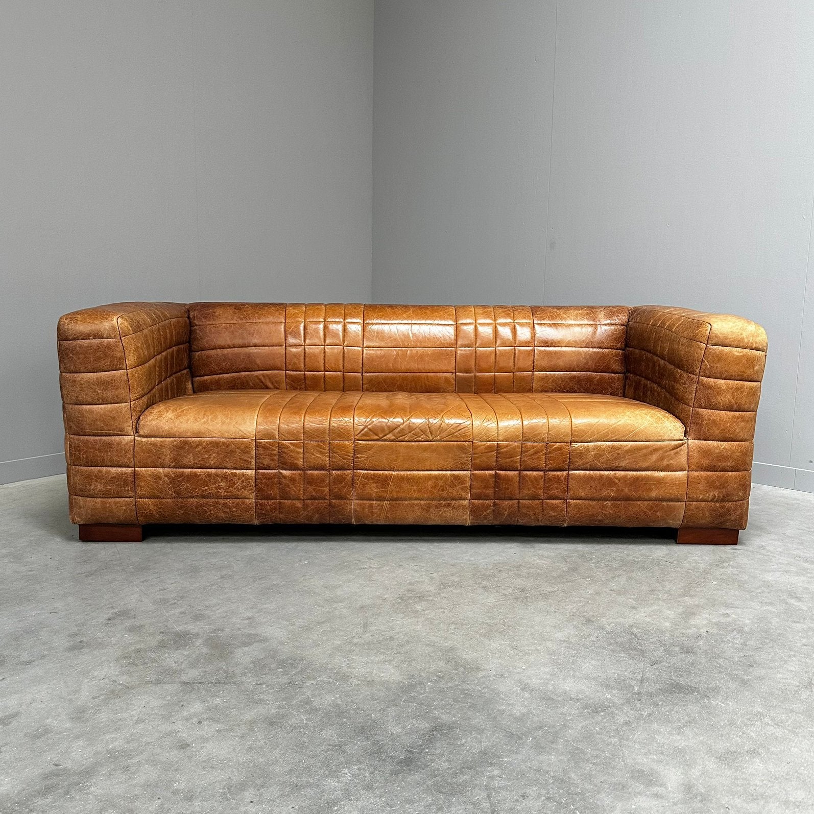 Cognac leren Kare design bank zetel sofa, Ophalen, Gebruikt, Driepersoons, Rechte bank