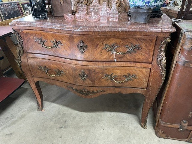 Antieke dressoir/commode, Enlèvement