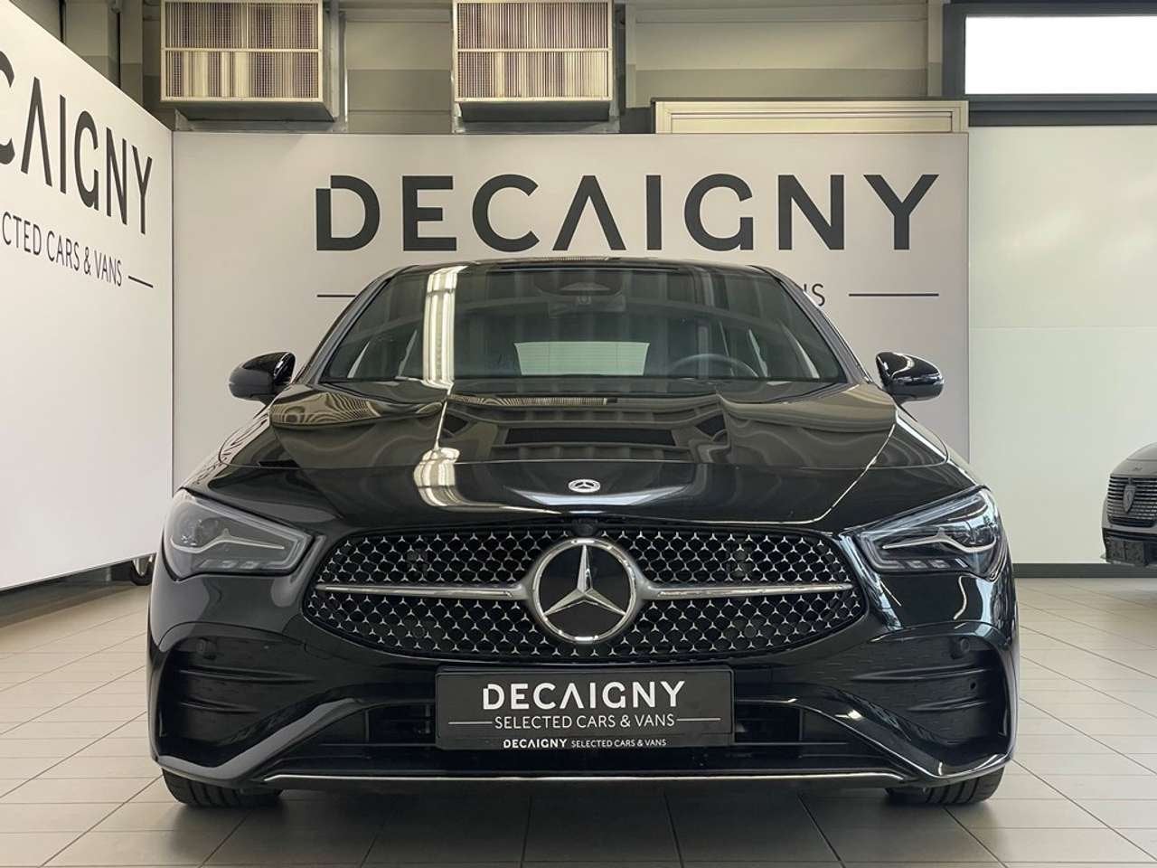 Mercedes-Benz CLA 200 Shooting Brake 1.3i AMG-Line *Camera*, Auto's, Mercedes-Benz, CLA, 4 cilinders, 0 kg, USB