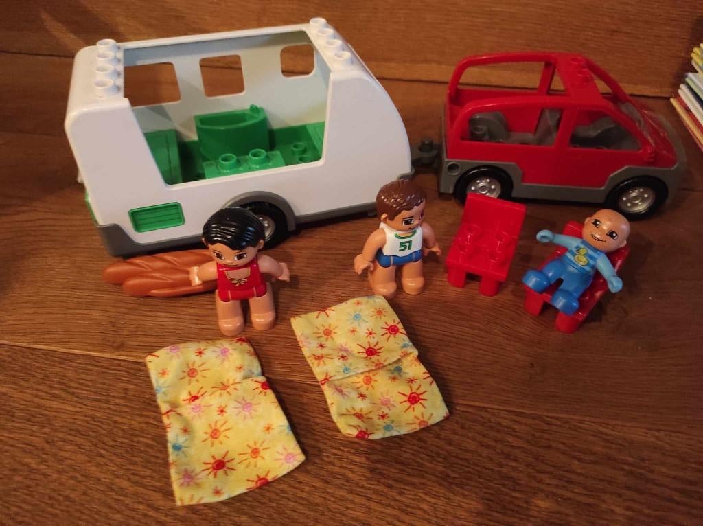 duplo lego caravan vakantie + auto's, Ophalen of Verzenden, Overige typen, Duplo