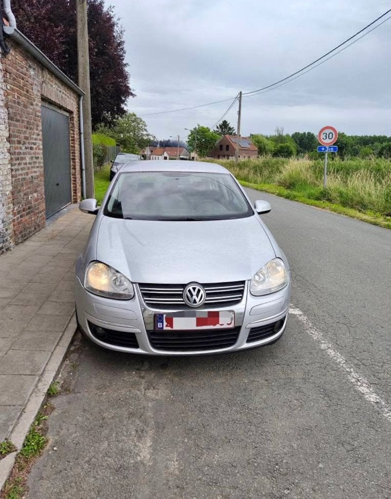 PRÊTE À IMMATRICULÉ Volkswagen Jetta 1.9TDI 105ch 2007, Auto's, Overige kleuren, Particulier, Euro 4, Jetta