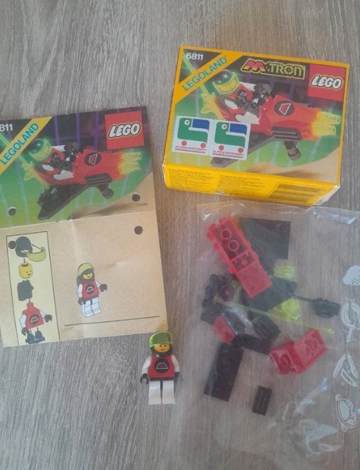 Vintage lego space 6811 M-tron Mulsar charger, Instructions incluses, Enlèvement ou Envoi, Lego, Ensemble complet