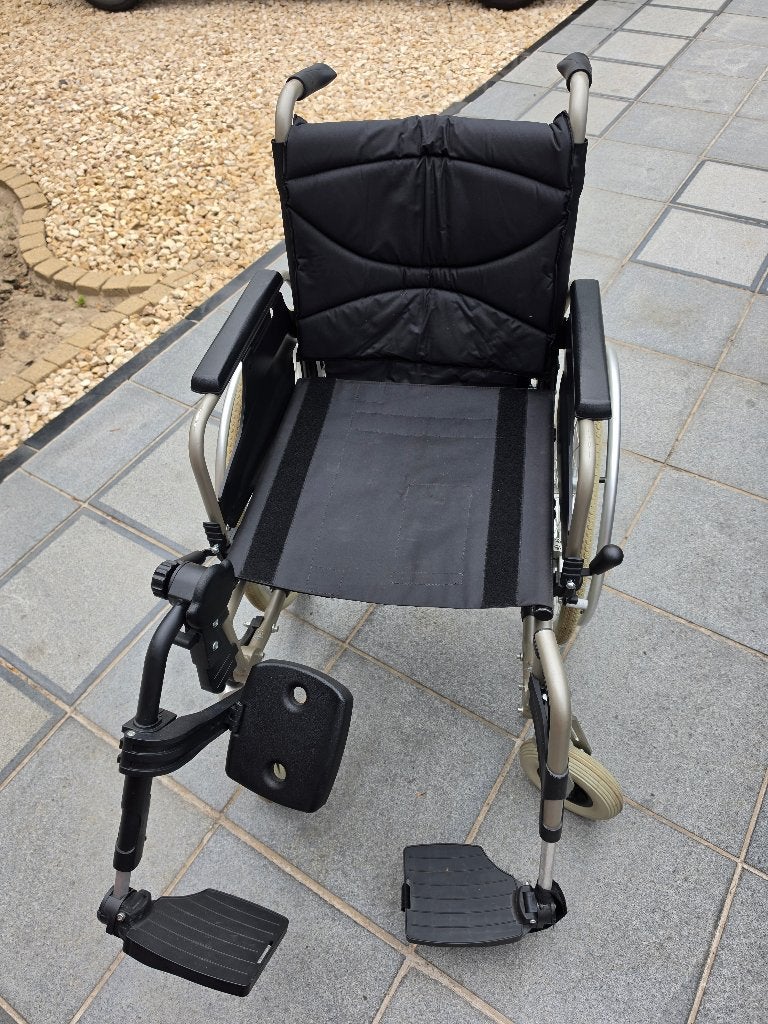 Fauteuil roulant manuel Vermeiren, Enlèvement ou Envoi, Comme neuf, Fauteuil roulant manuel