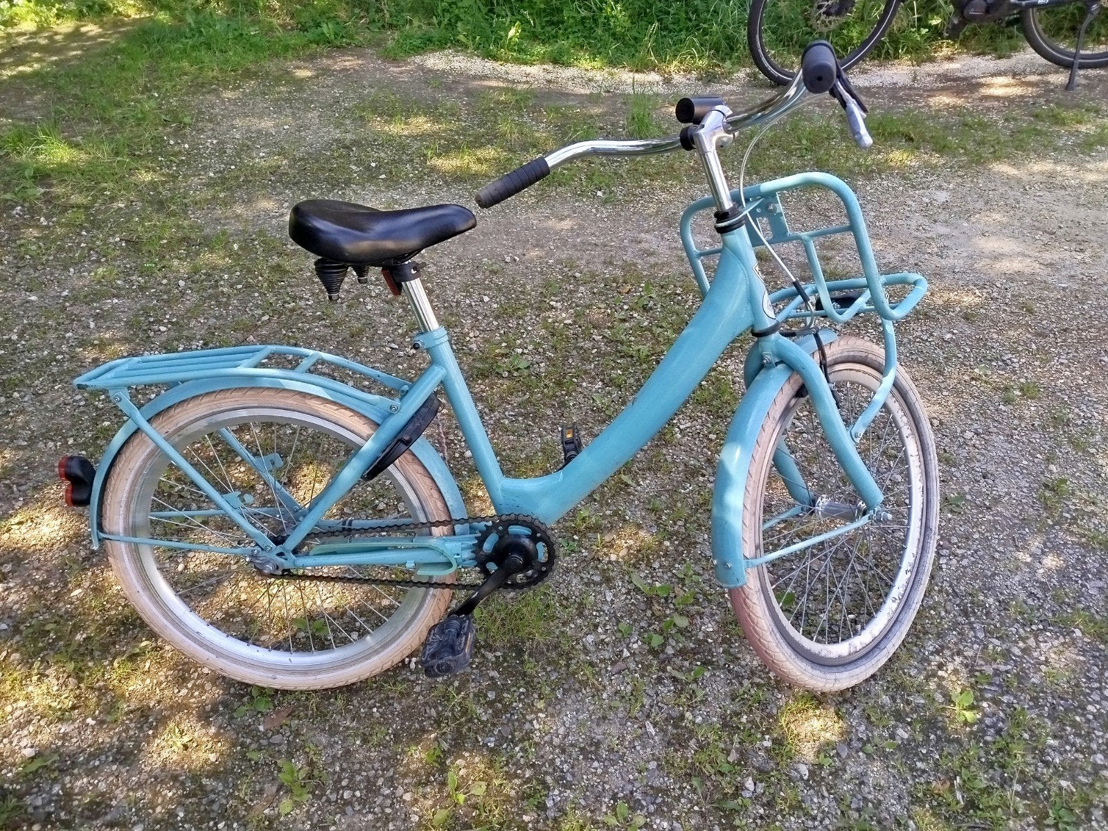 Vélo bleu pour enfants, en très bon état. Age avant 7 ans, Enlèvement