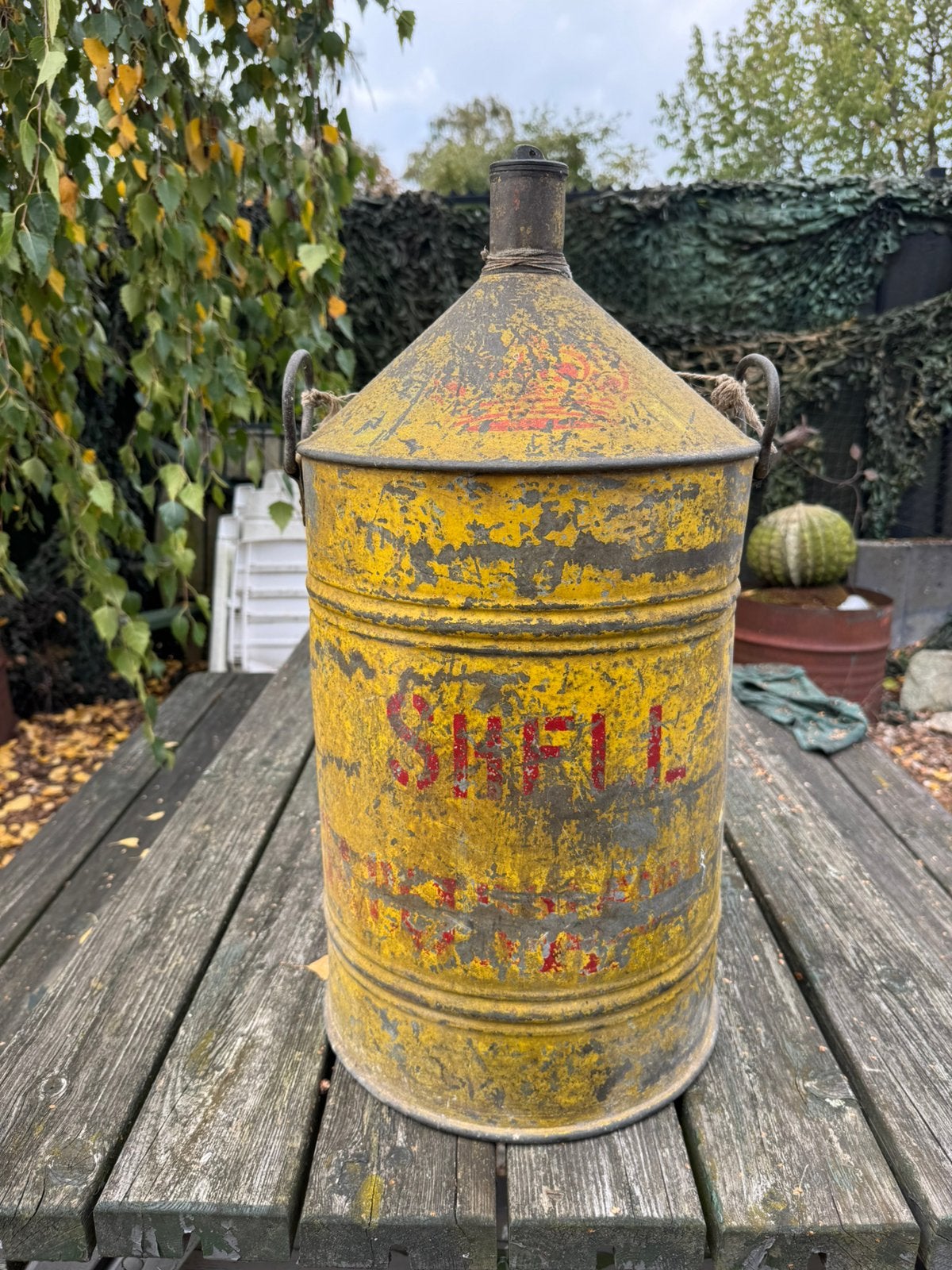 Ancien bidon d'huile/bidon XL SHELL, Collections, Panneau publicitaire, Enlèvement ou Envoi, ., Utilisé