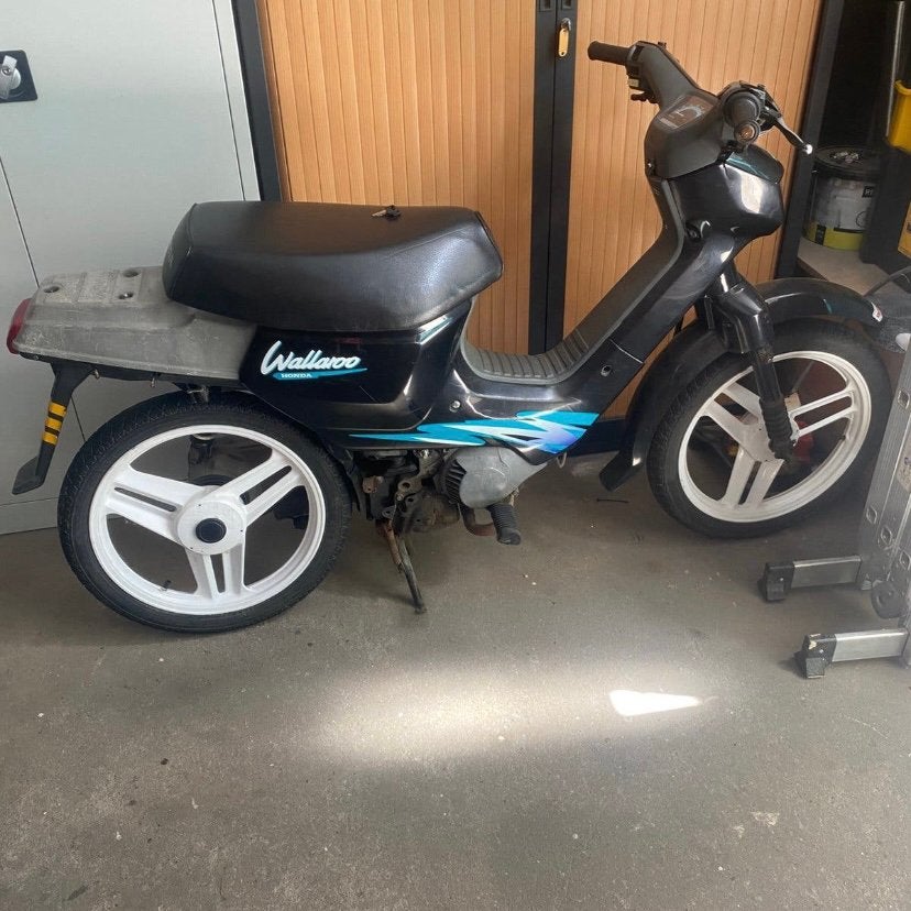 Honda wallaroo a klasse vaste prijs, Fietsen en Brommers, Ophalen, Zo goed als nieuw