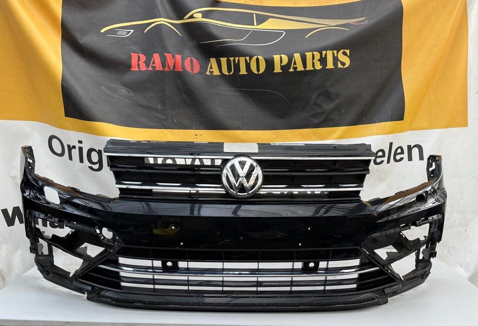 VOORBUMPER VW TIGUAN 5NN R-LINR 4XPDC ORGINEEL 5NN807221A