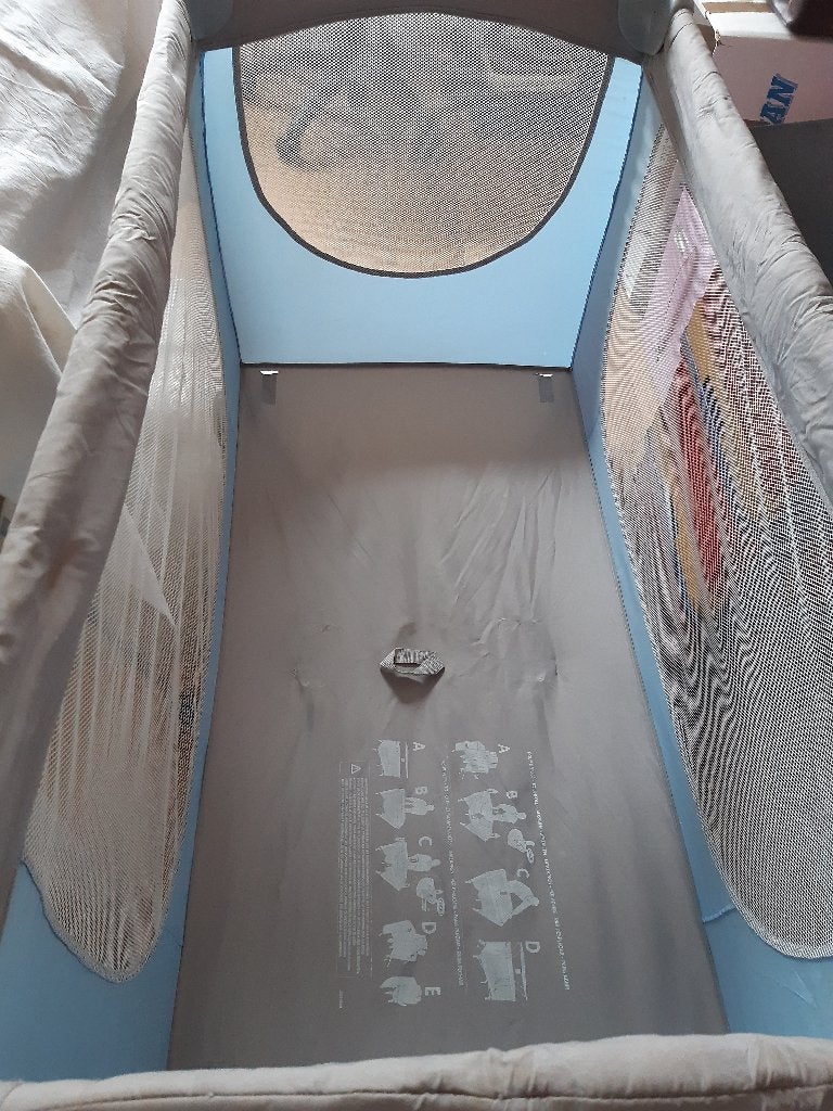 Lit de voyage pliant bleu et gris (baby relax), Enlèvement, Comme neuf, Lit